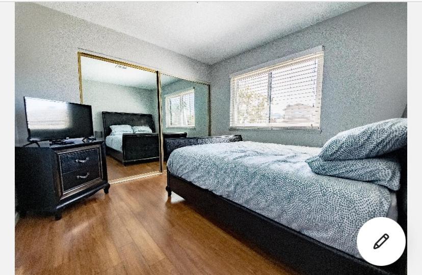 Comfortable Las Vegas Home Away From Home Хендерсън Екстериор снимка
